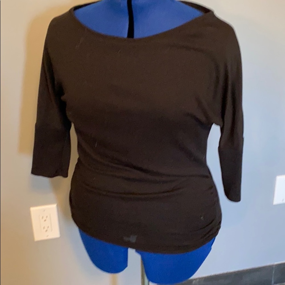 Wide neck shirt